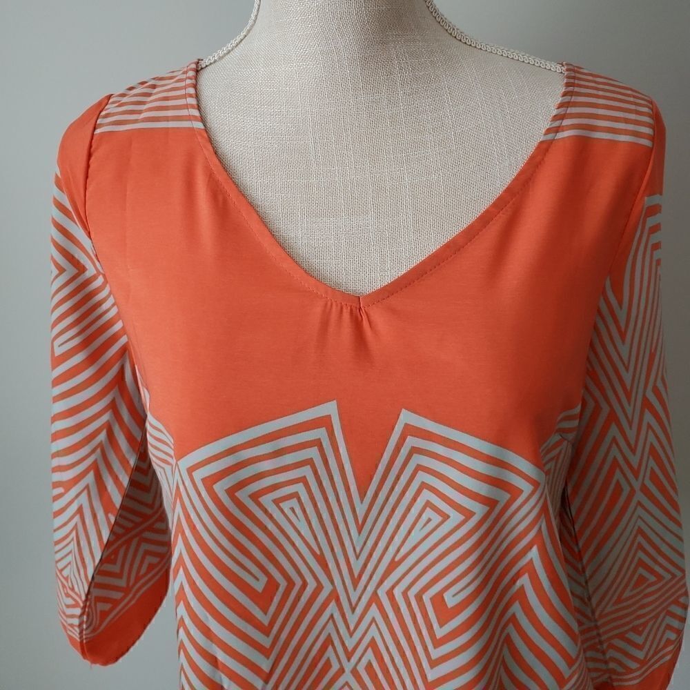 Pink Owl Women's V Neck Long Sleeve Azrec Print Top Size Small - Picture 2 of 6